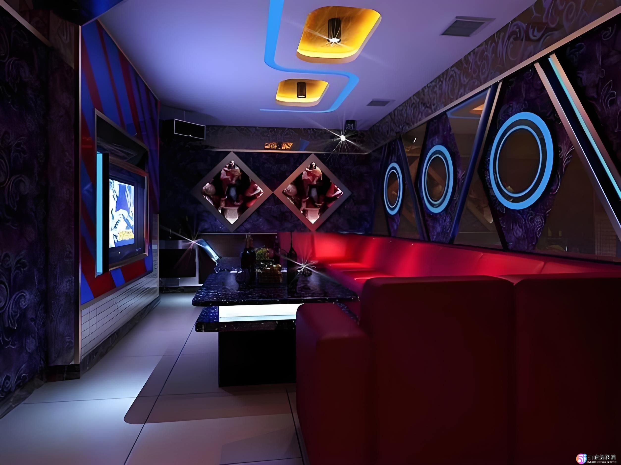 上海夜场招聘攻略：酒吧和KTV的职位要求与工作职责揭秘